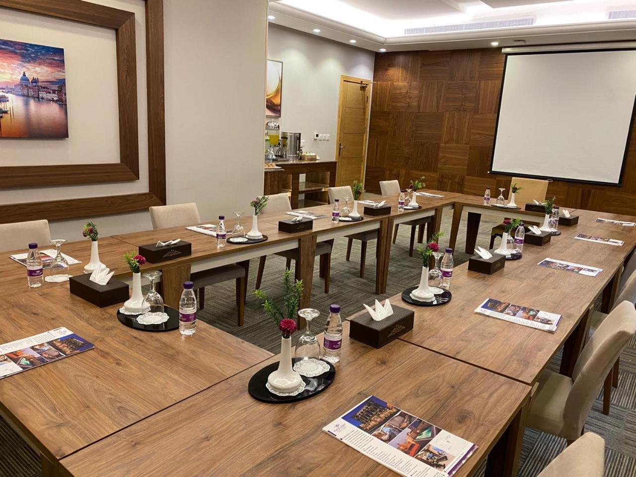 บูดล์ กูรัยช์ Aparthotel เจดดาห์ ภายนอก รูปภาพ